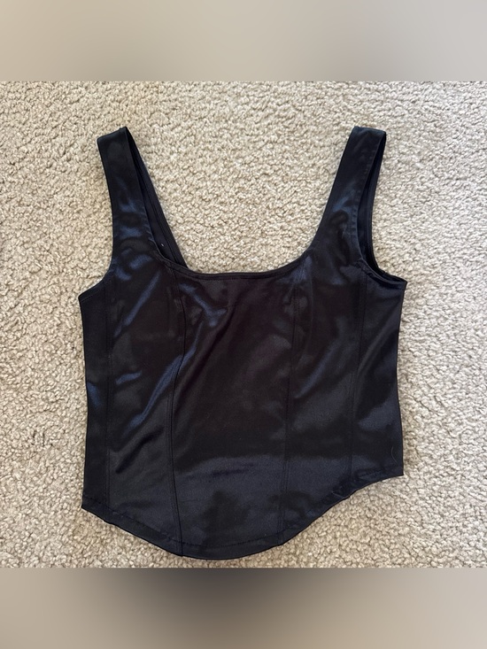 H&M Tops - H&M Divided Corset style tank